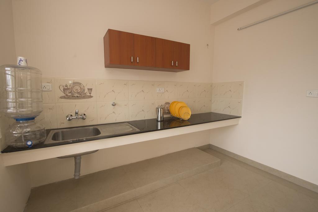 Thulasirams Service Apartments Coimbatore Luaran gambar